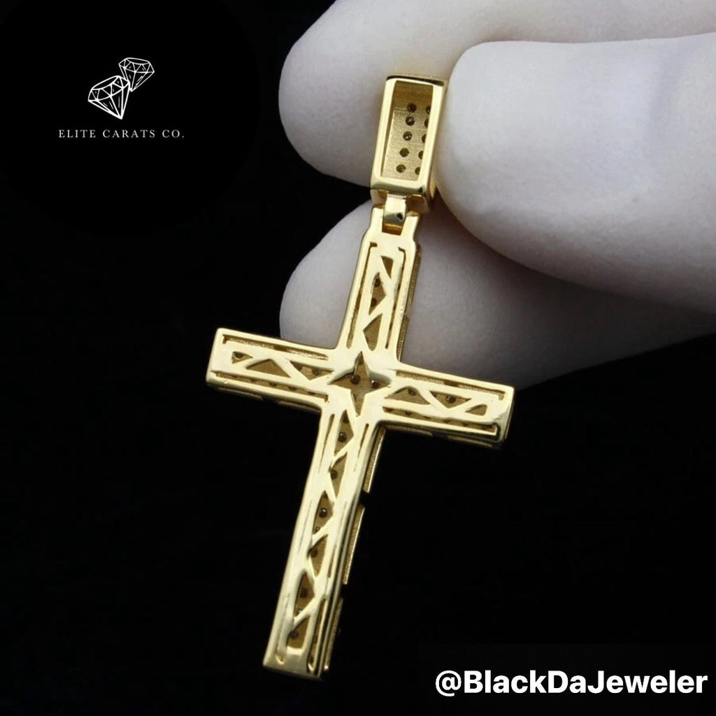 Vvs Moissanite Wavy Cross