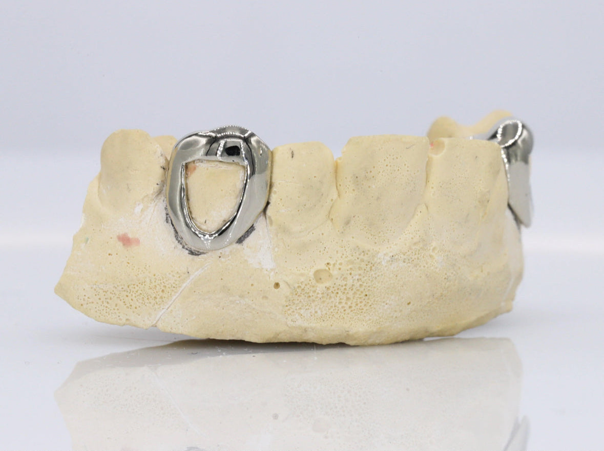 10k Open Face Fangs Grillz