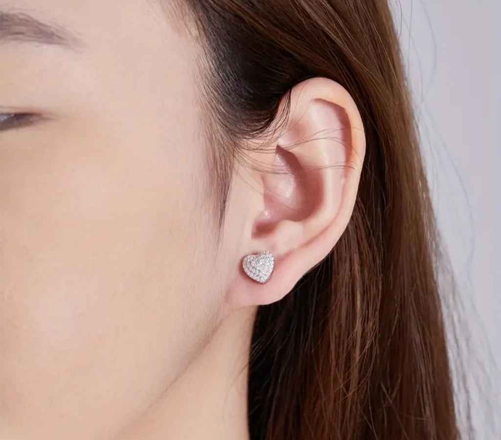 Vvs 3d Moissanite Heart Earrings