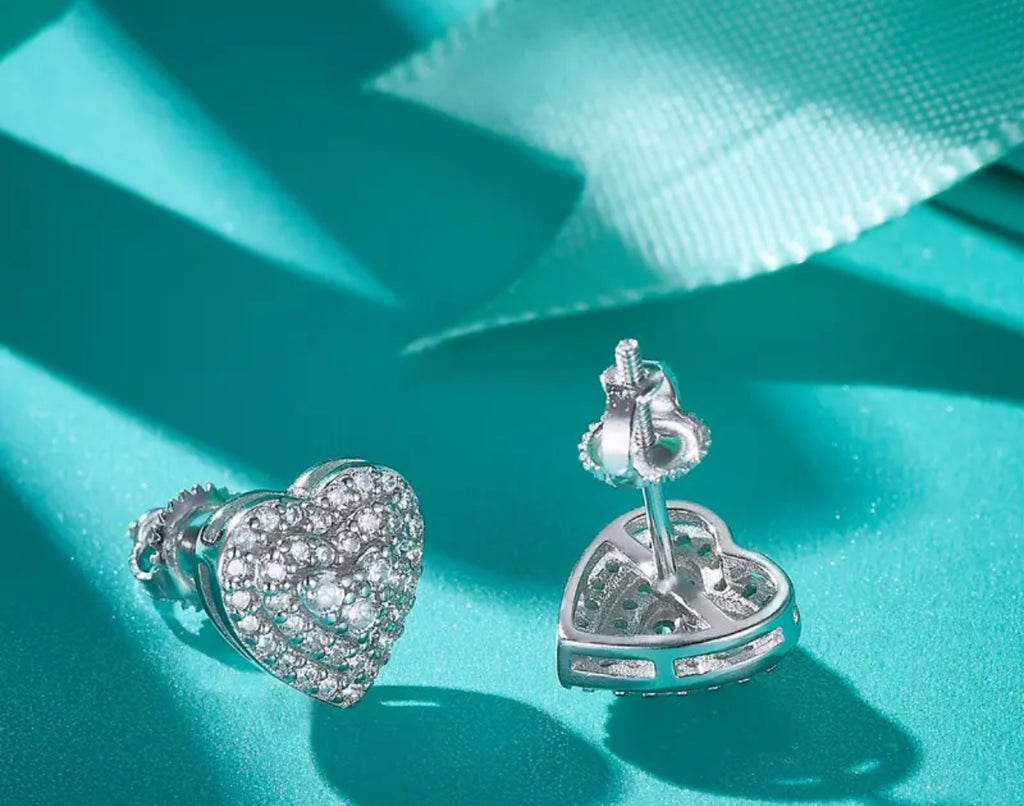 Vvs 3d Moissanite Heart Earrings