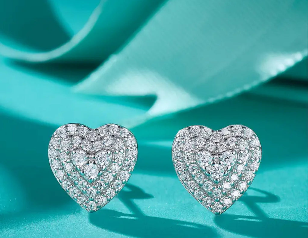 Vvs 3d Moissanite Heart Earrings