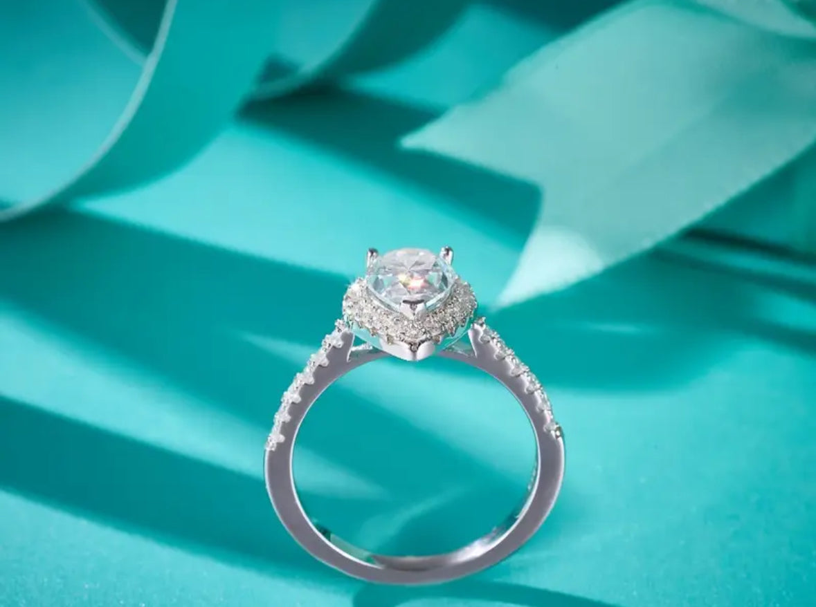 Vvs Moissanite Oval Ring