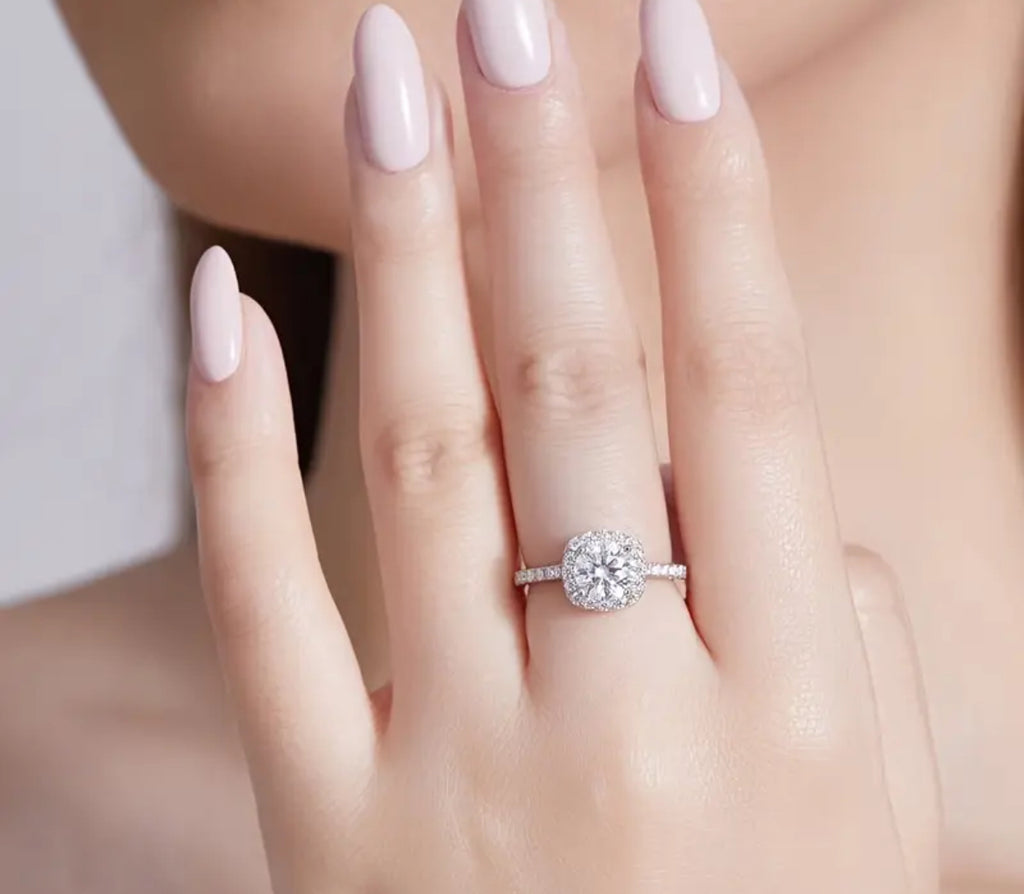 Vvs Moissanite Ring
