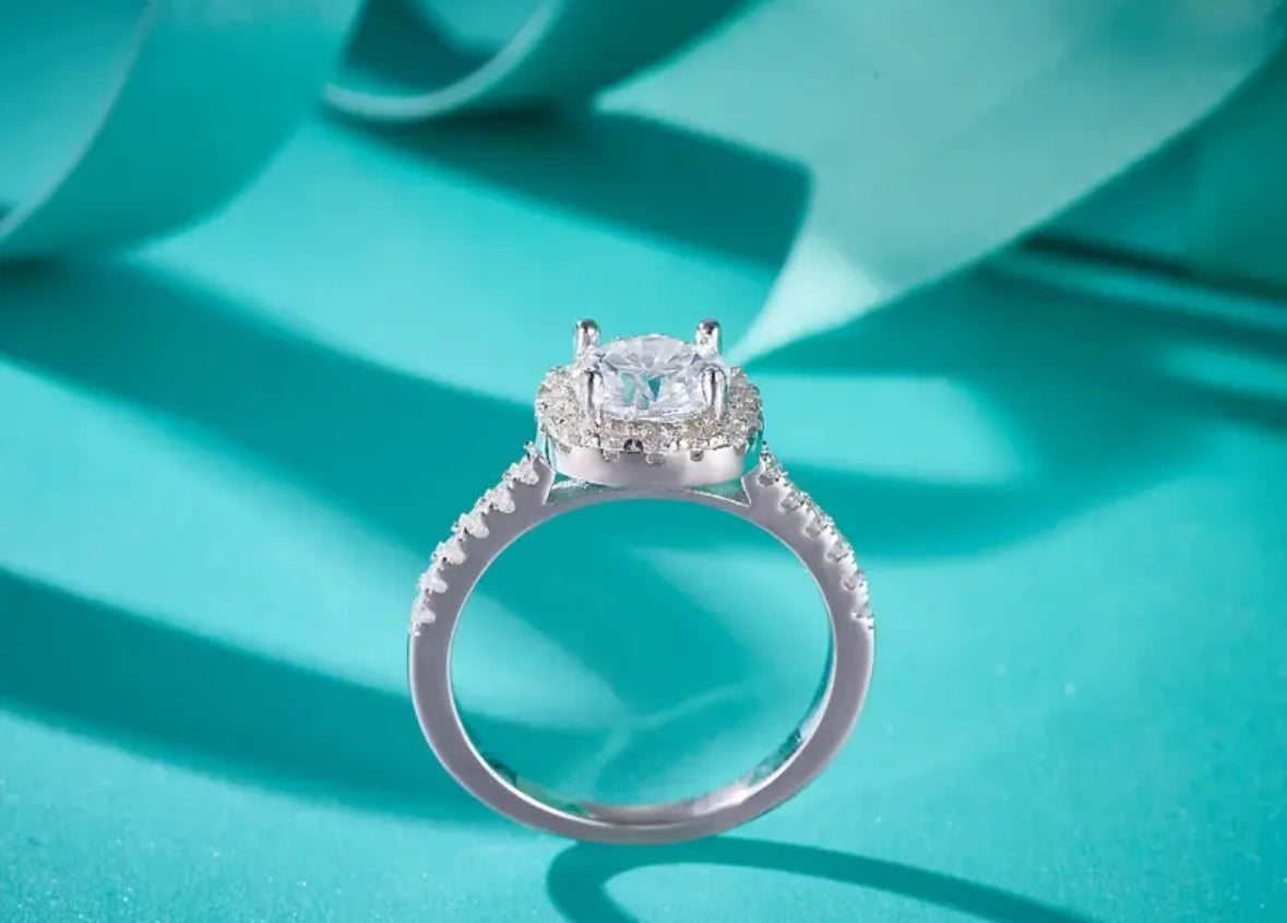 Vvs Moissanite Ring