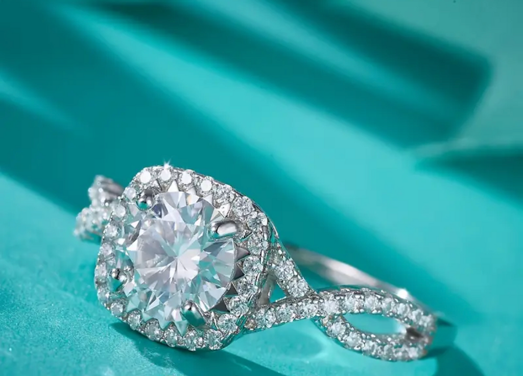 Vvs Moissanite Ring