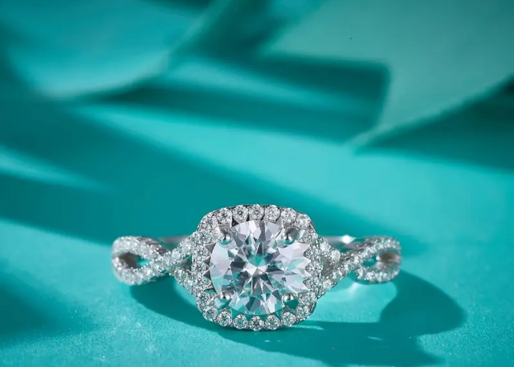 Vvs Moissanite Ring