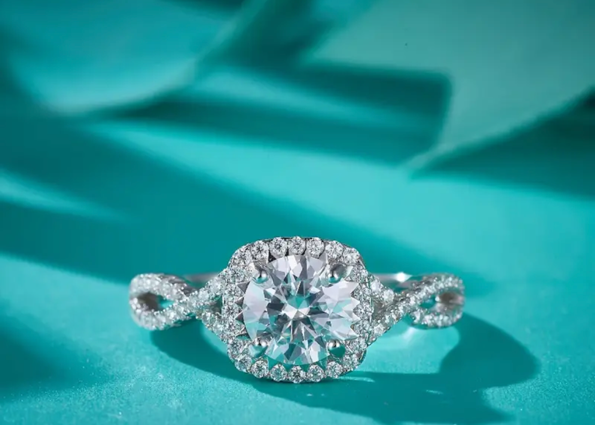 Vvs Moissanite Ring
