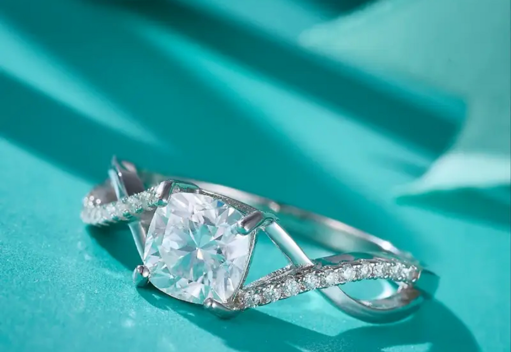 Vvs Moissanite Ring