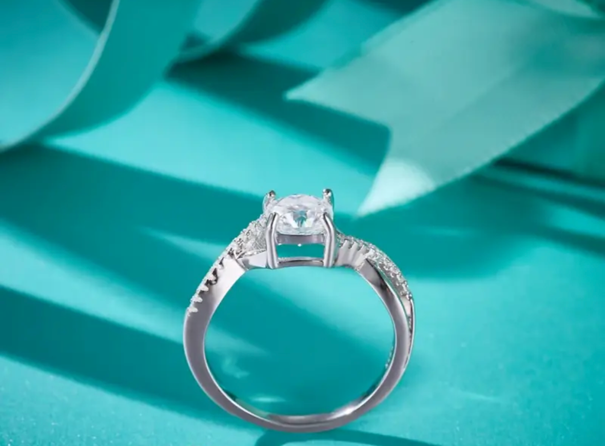 Vvs Moissanite Ring