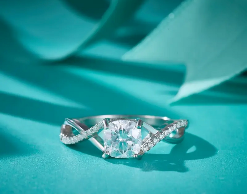 Vvs Moissanite Ring