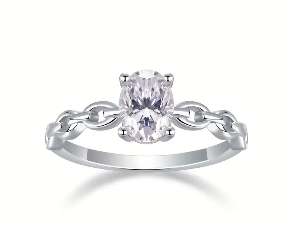 Vvs 5’ 7mm Oval Ring