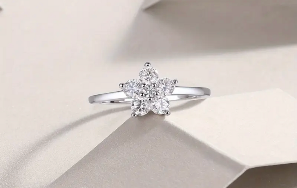 Vvs Moissanite Star Ring