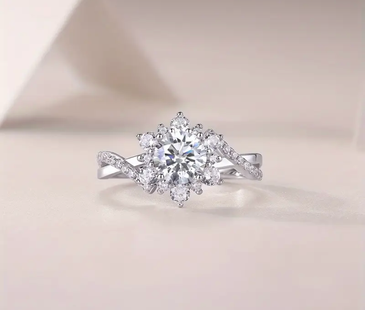 Vvs Moissanite Ring