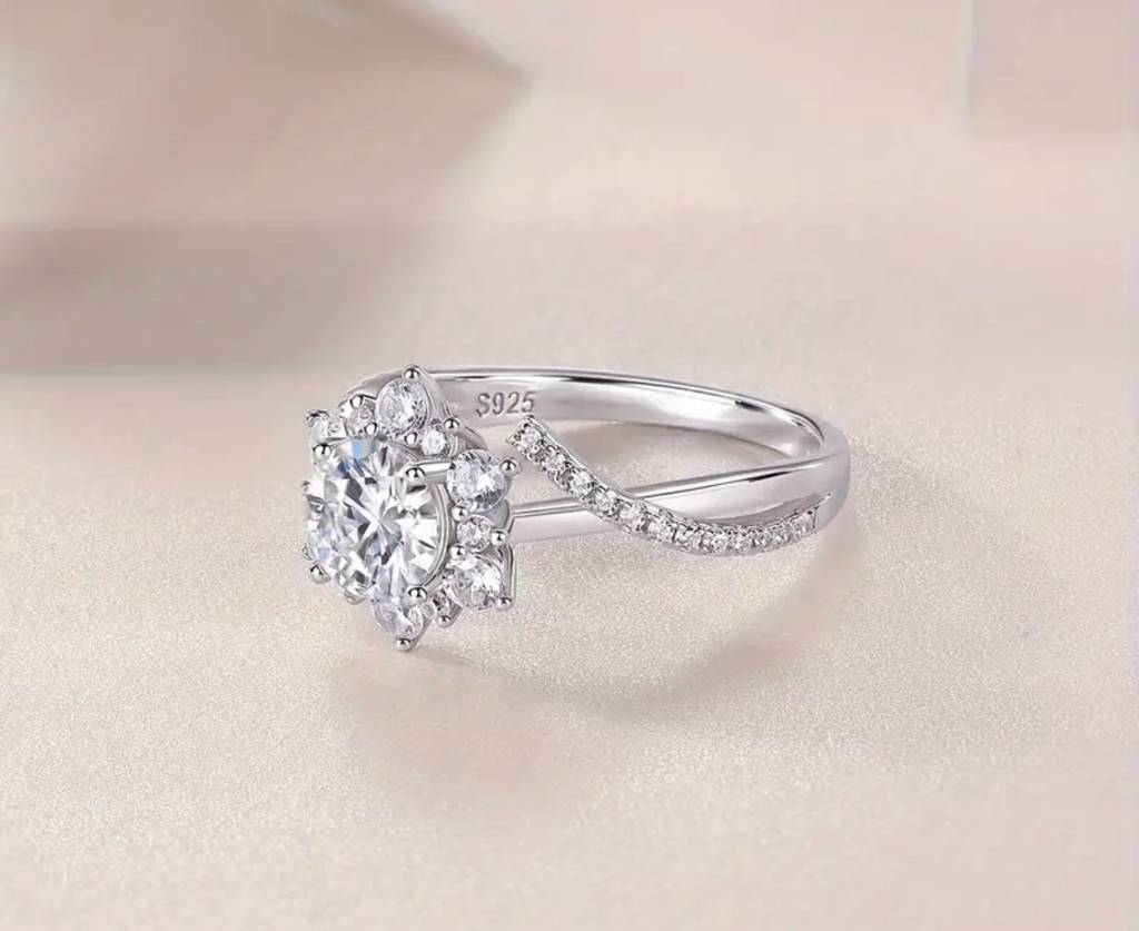 Vvs Moissanite Ring