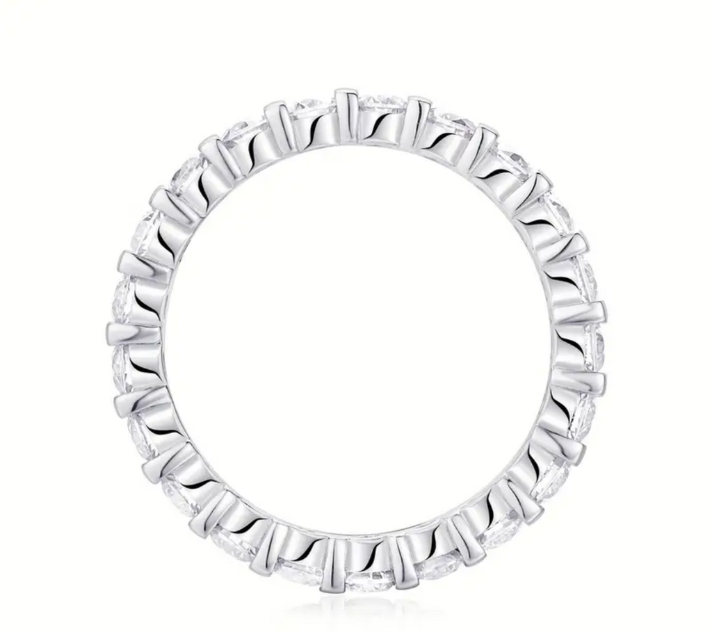 Vvs 2mm Moissanite Ring