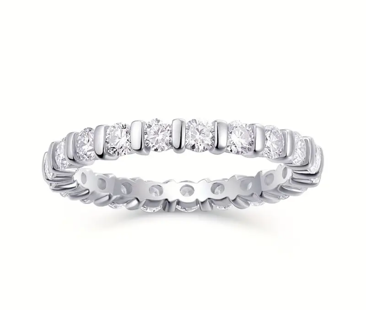 Vvs 2mm Moissanite Ring