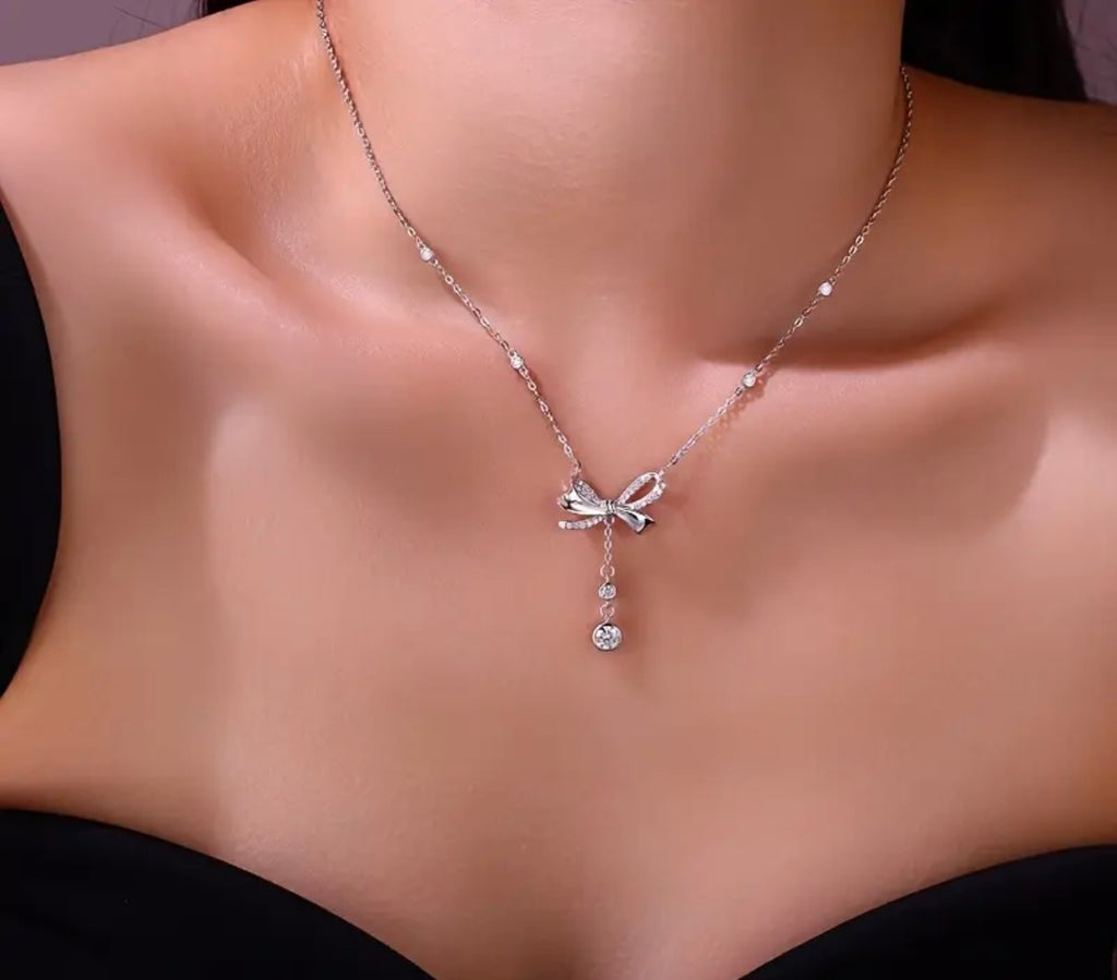 Vvs Moissanite Bow Necklace