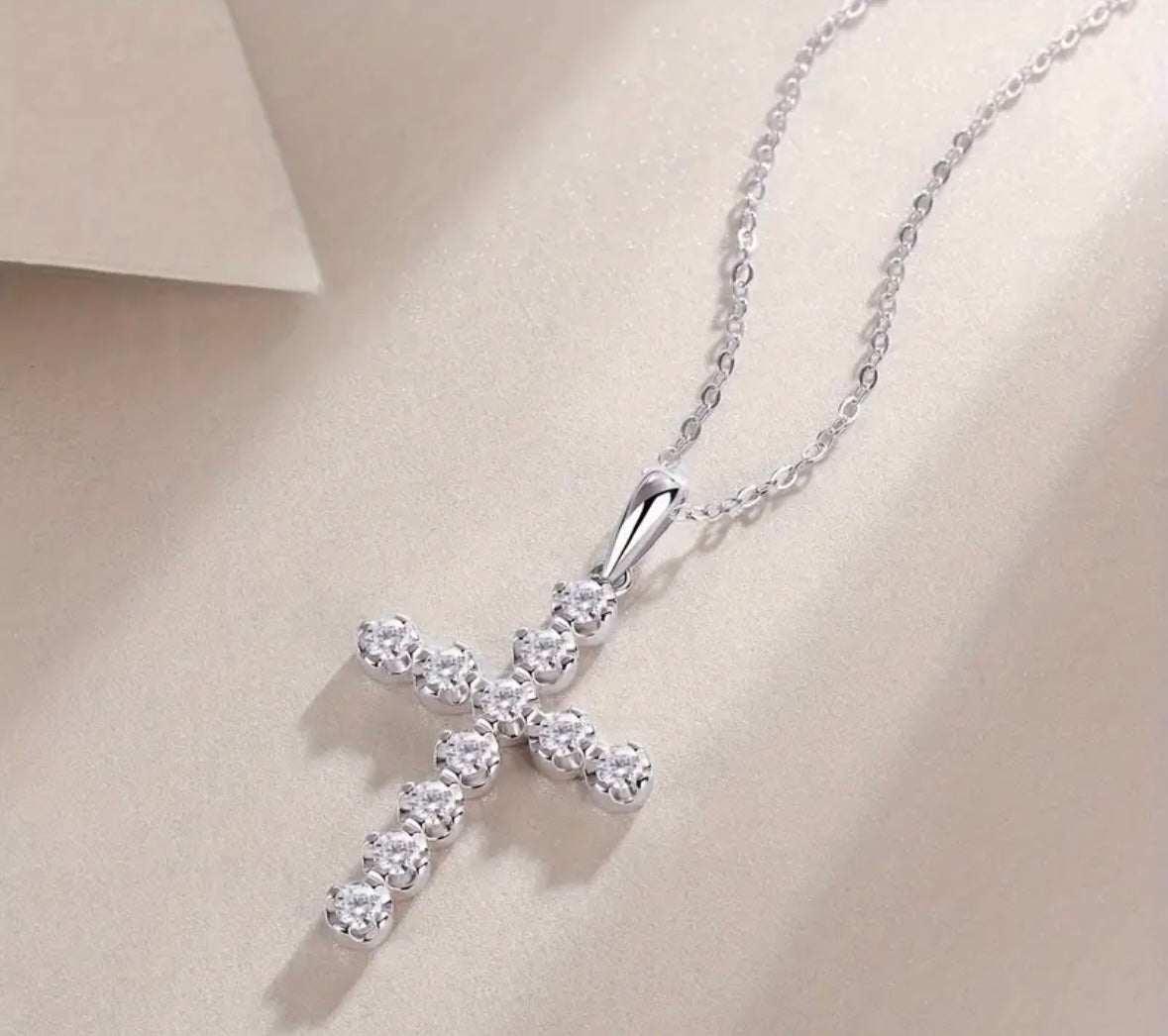 Vvs 2mm Moissanite Cross